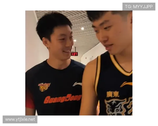 胜宁波更衣室氛围极佳 徐杰显疲态胡朱喜 胜宁波更衣室氛围极佳 徐杰显疲态胡朱喜